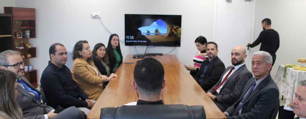 Práticas de ressocialização desenvolvidas pelo Sistema Penitenciário Acreano são apresentadas a grupo de Rondônia