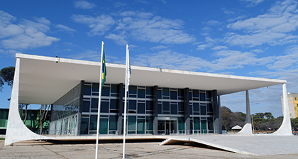 Por unanimidade, ministros do STF rejeitam tese de poder moderador das Forças Armadas