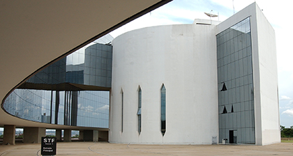 STF decide que cabe ao Plenário julgar recursos contra decisões de ministros sobre ADIs estaduais