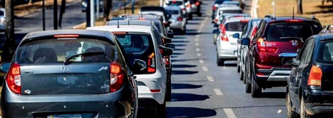 CRLV e DPVAT agora são obrigatórios para evitar multas de trânsito