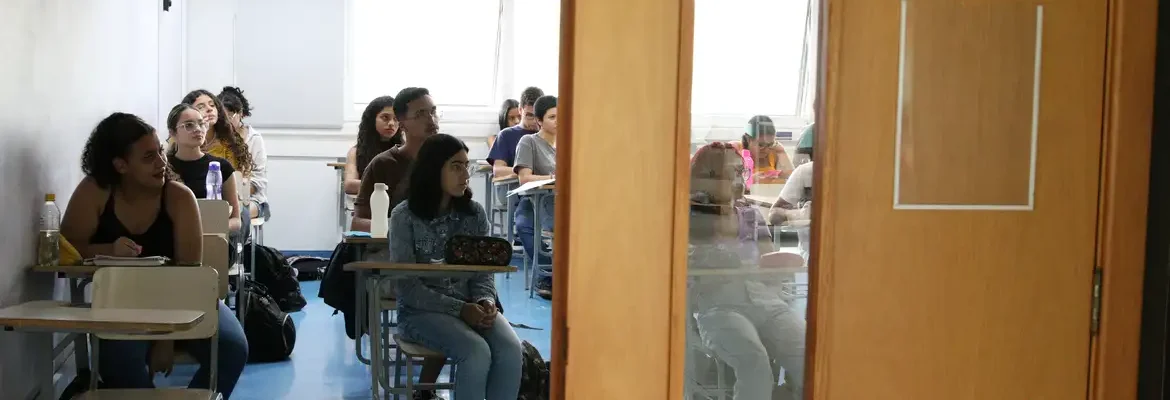 Governo anuncia inclusão de 8 cidades no Concurso Nacional Unificado