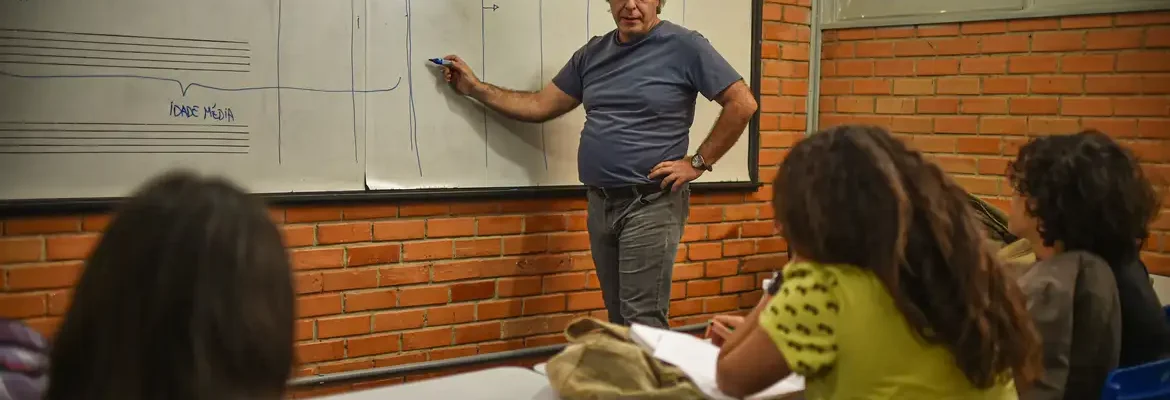 Primeiro pagamento do Pé-de-Meia será feito a partir de 26 de março