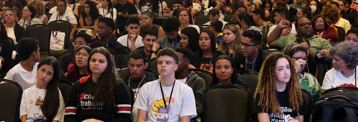 Crianças e adolescentes debatem propostas sobre direitos pós-pandemia