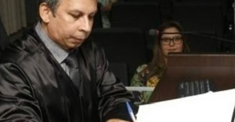 Carlinhos Cachoeira diz que juiz possui R$ 1 bilhão em fazendas