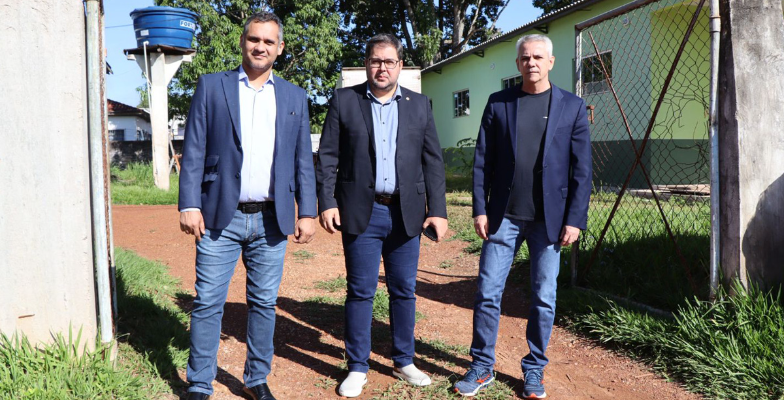 Promotoria de Justiça de Espigão do Oeste terá nova sede e Administração Superior do MPRO visita terreno