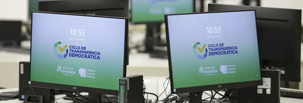 Eleições 2024: PF e universidade fazem teste em urnas eletrônicas