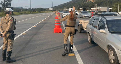 Supremo decide que mulheres devem concorrer à totalidade das vagas em concursos da PM-SC