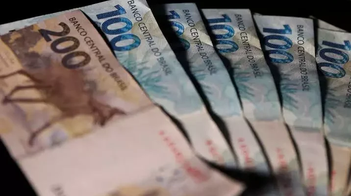 Brasil passa Argentina e vira o mais endividado da América Latina