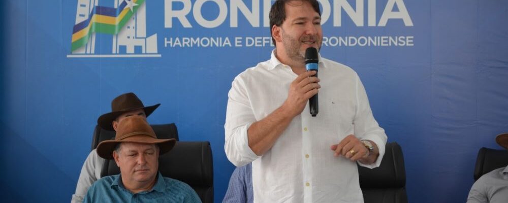 Deputado Alex Redano enaltece papel da Agroari dentro da Expoari