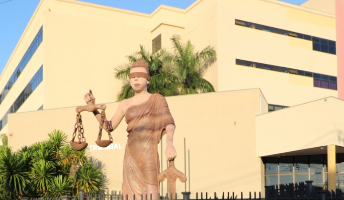 Juiz estadual ganha R$ 120,3 mil, o maior pago no País e 76% acima da média nacional, diz CNJ