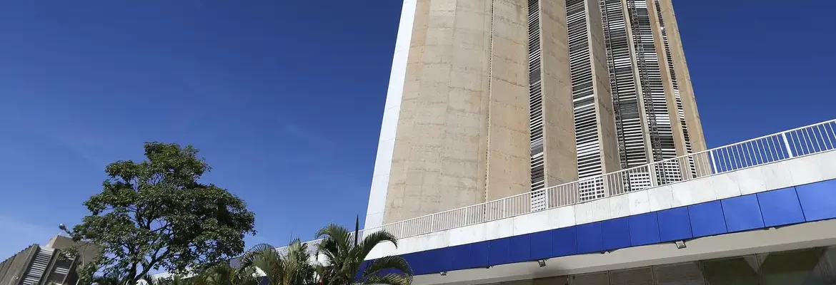 Caixa abre inscrições para concurso com salários de até R$ 14,9 mil