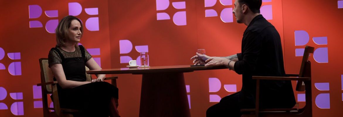 DR com Demori recebe a advogada, jurista e professora Carol Proner