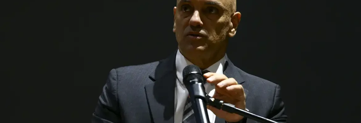 AGU pede ao STF apuração de posts com divulgação de decisões de Moraes