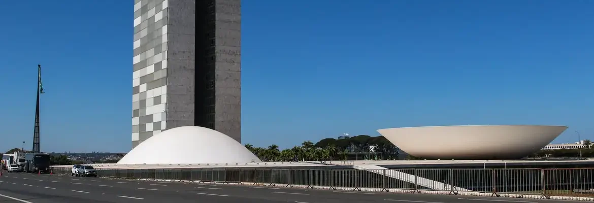 Discursos pró-armas dominam debate sobre questão no Congresso Nacional