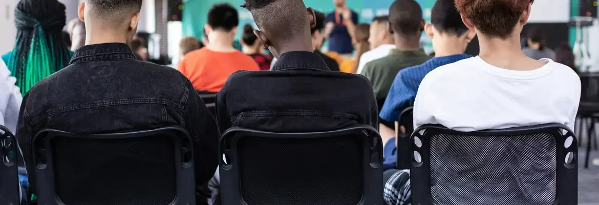 Aulas retornam a partir desta terça no RS; capital segue sem previsão