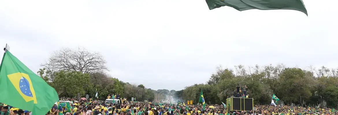 Supremo condena mais 10 pessoas pelos atos do dia 8 de janeiro